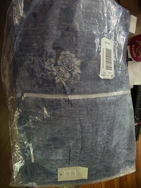 New Maurices Blue Grey With Flowers